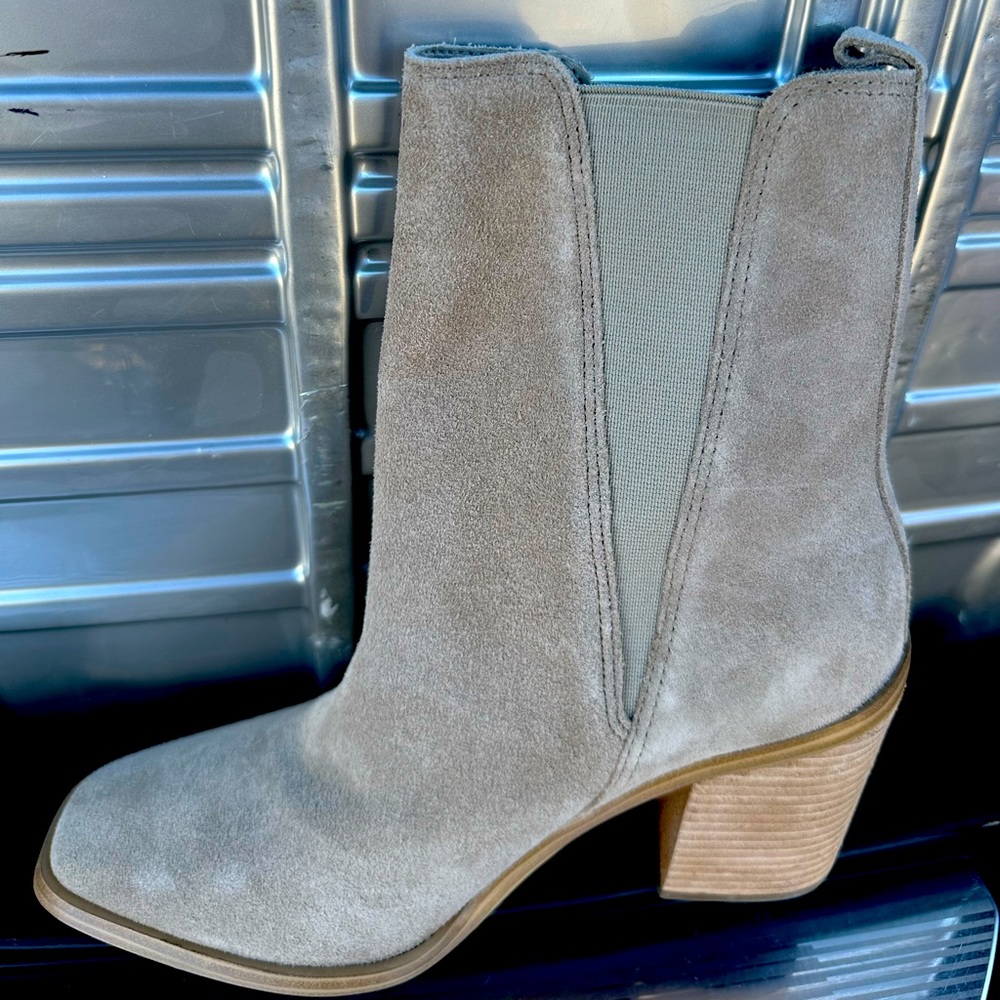 Marc Fisher Boots ❤️